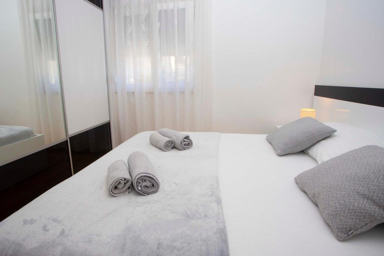 מאקרסקה Apartment Lauc מראה חיצוני תמונה