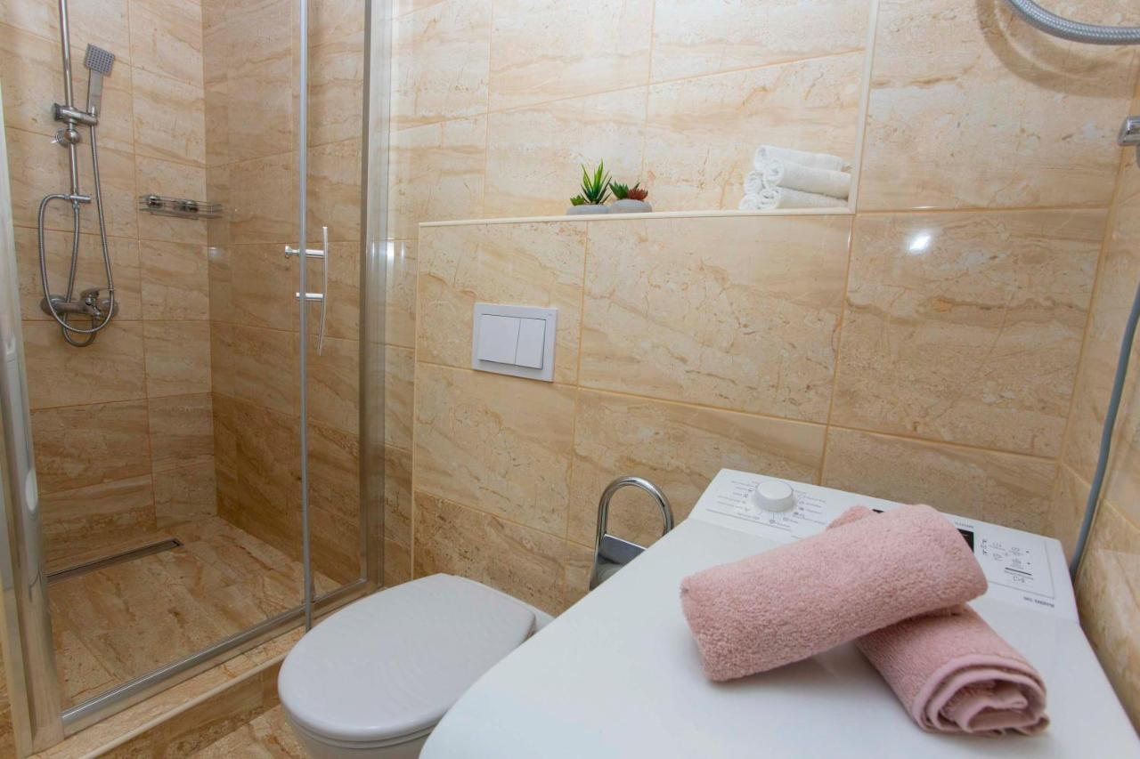 מאקרסקה Apartment Lauc מראה חיצוני תמונה