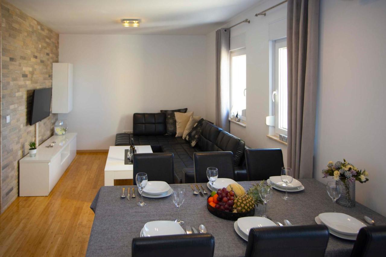 מאקרסקה Apartment Lauc מראה חיצוני תמונה