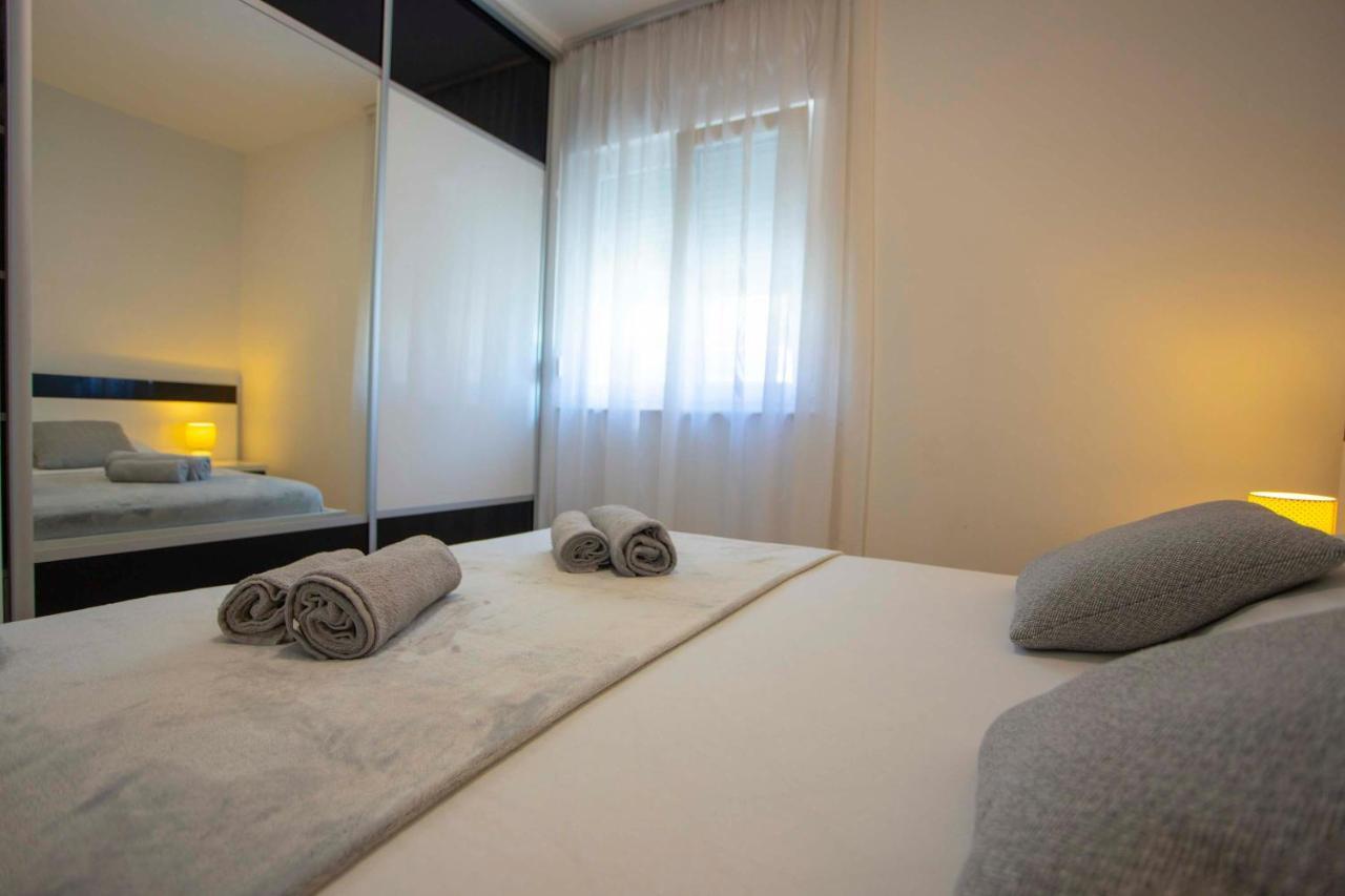 מאקרסקה Apartment Lauc מראה חיצוני תמונה