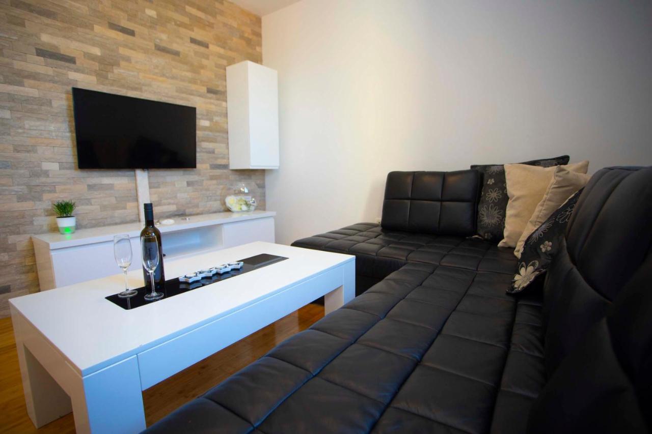 מאקרסקה Apartment Lauc מראה חיצוני תמונה