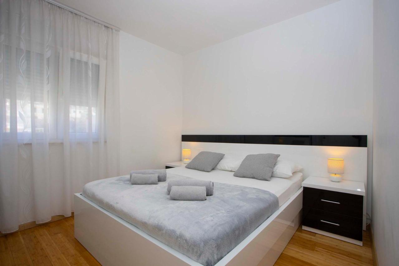 מאקרסקה Apartment Lauc מראה חיצוני תמונה